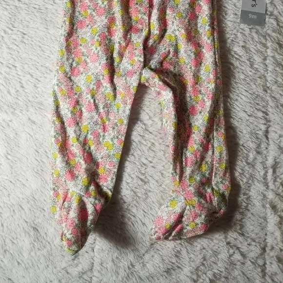 Girls 9 month Carter's sleeper NWT - Picture 2 of 2